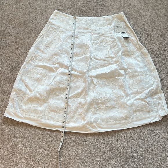 Lafayette 148 New York Blanket Hand Stitched Appliqué Cotton Skirt Size 10 White - Picture 10 of 10
